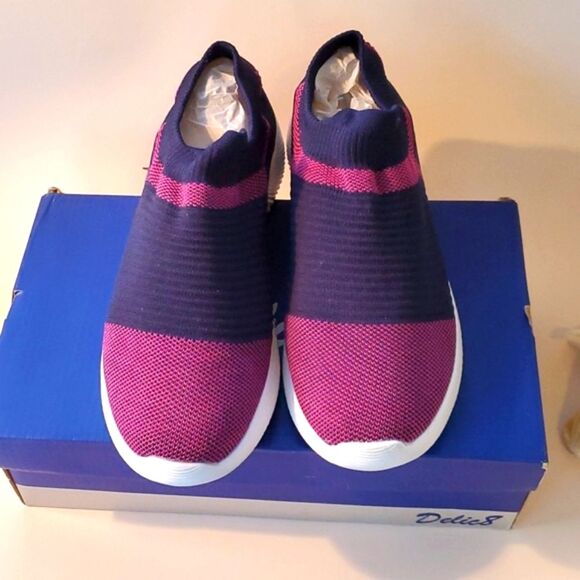NWT DELIC8 SLIP ON SNEAKERS/KICKS PURPLE BLUE SIZE 8 (RUN SMALL) - Picture 1 of 6